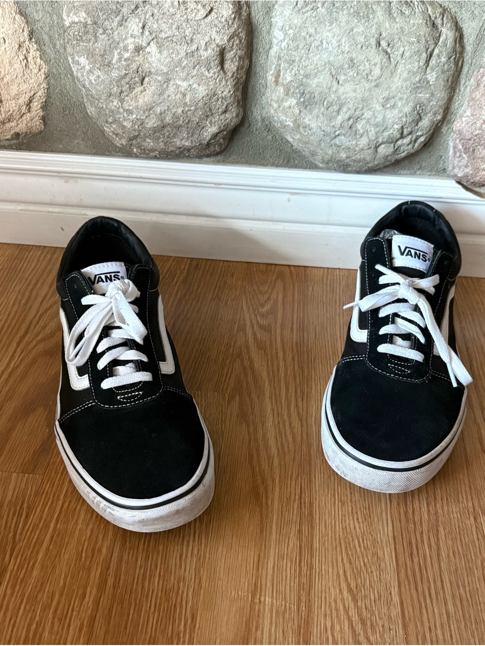 Vans Black and White Low-Top Skate Sneakers size 12 - Picture 5 of 8